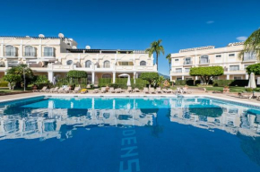 Calma House Aloha Gardens Marbella by VPS